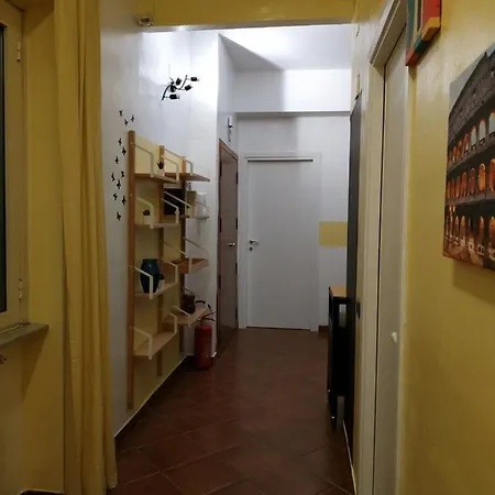 Claudia A Monteverde