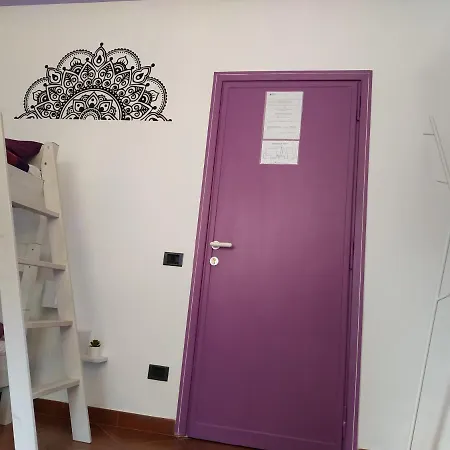 Claudia A Monteverde