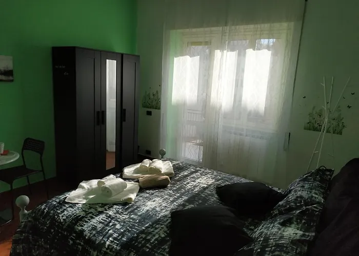 Claudia A Monteverde