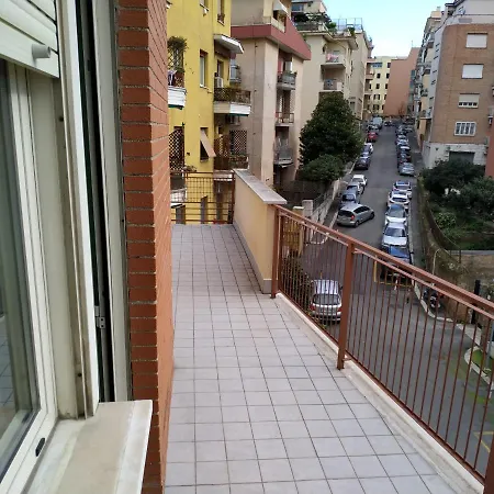 فندق مبيت وإفطار Claudia A Monteverde *